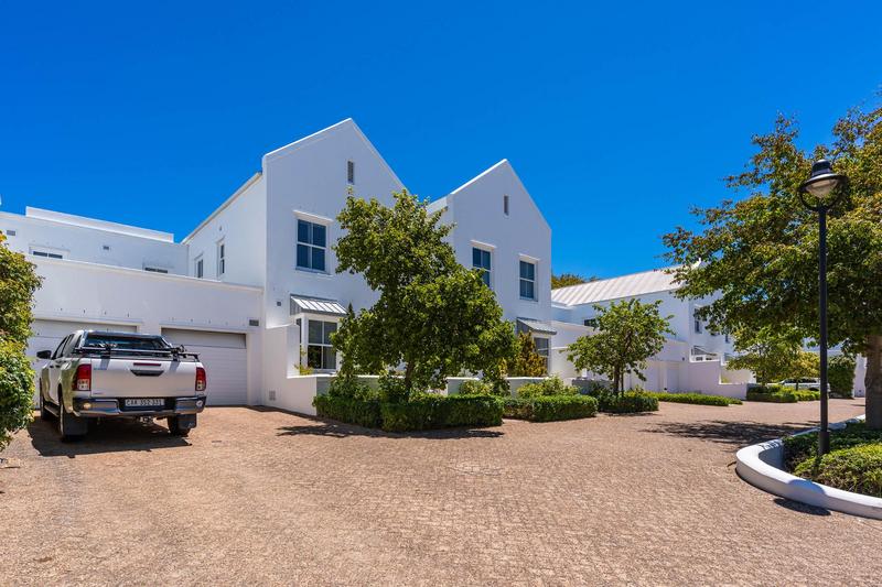 To Let 2 Bedroom Property for Rent in Zwaanswyk Western Cape